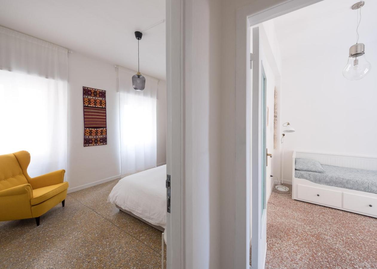 Domus Deiana Lägenhet Cagliari Exteriör bild