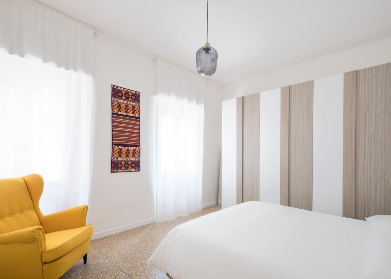 Domus Deiana Lägenhet Cagliari Exteriör bild