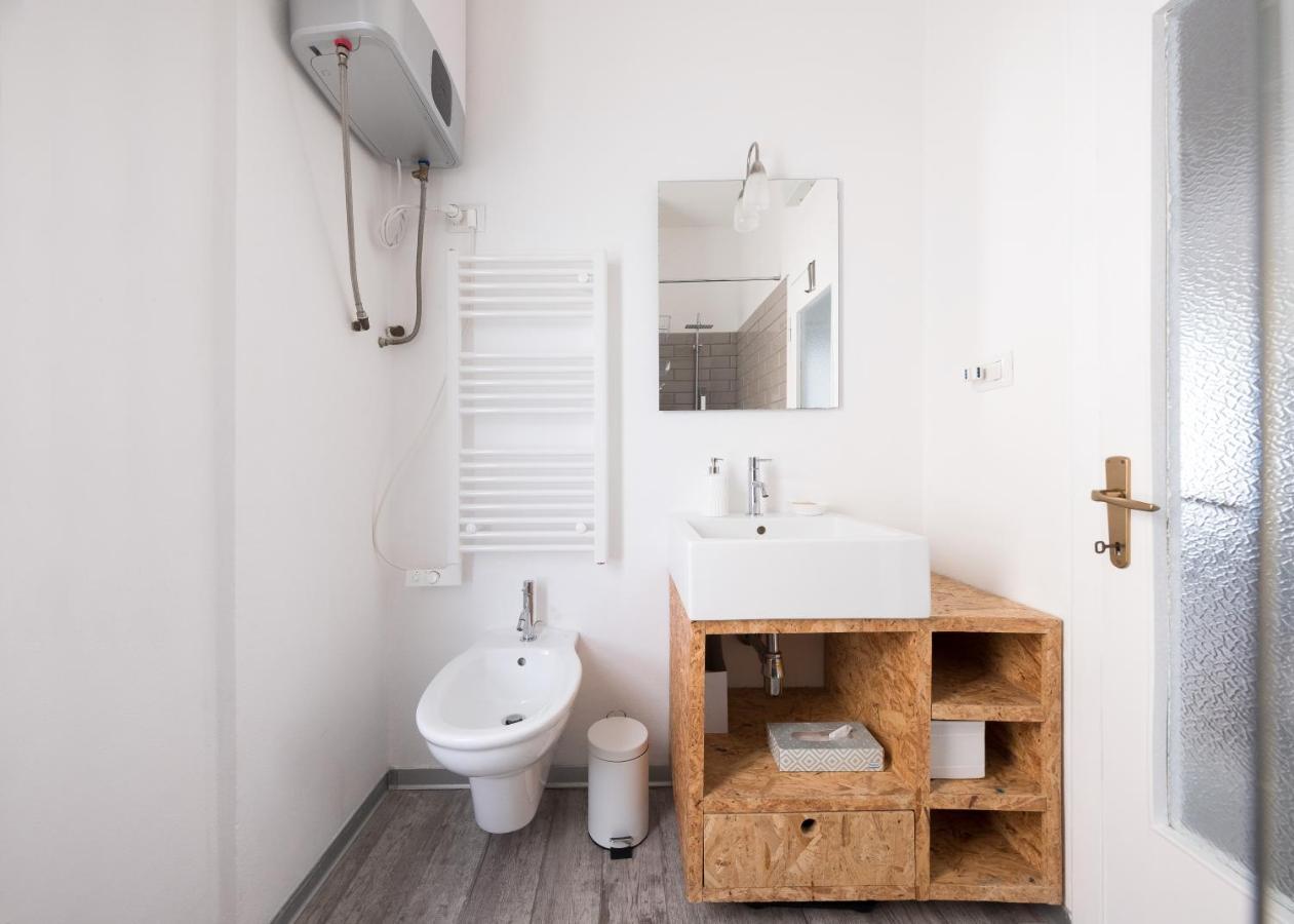 Domus Deiana Lägenhet Cagliari Exteriör bild