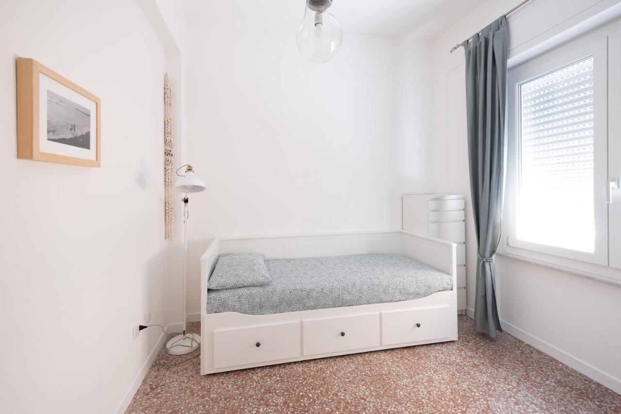 Domus Deiana Lägenhet Cagliari Exteriör bild